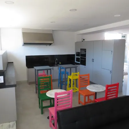 Guest house Aviche 6 *